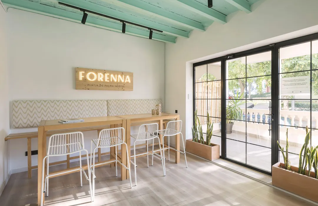 Forenna Hostel (Adults Only)-1